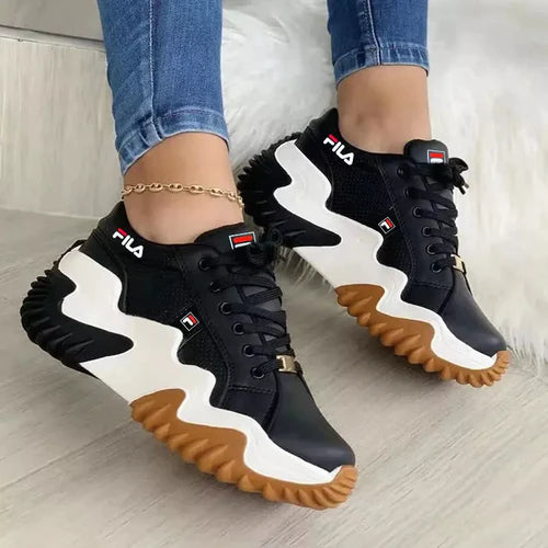 Tenis FILA Disruptor.