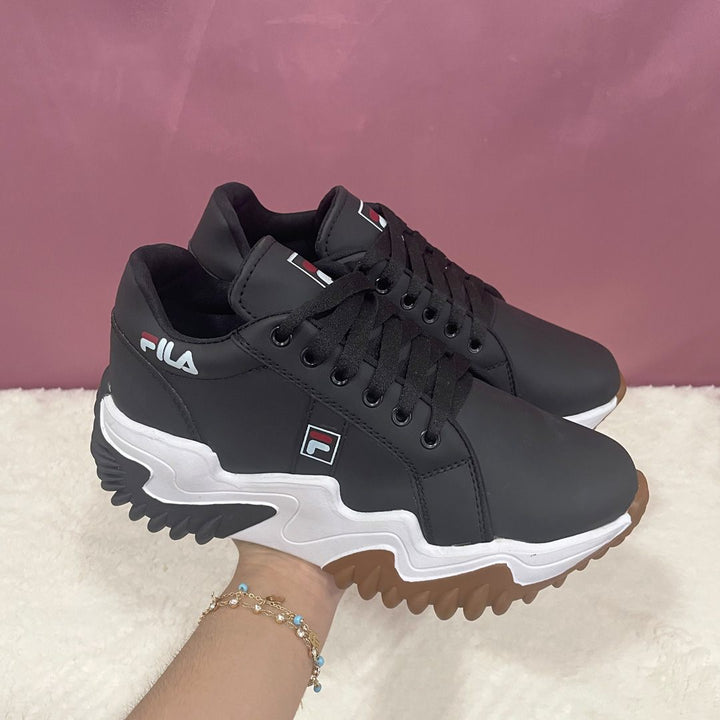 Tenis FILA Disruptor.